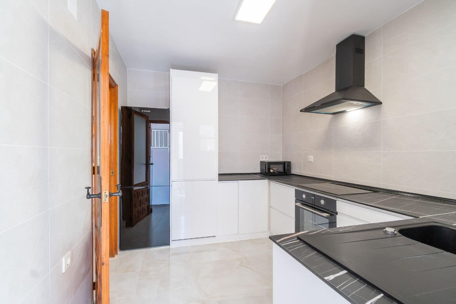 3 soveværelse Semi-Rækkehus til leje i Orihuela Costa med swimmingpool - € 1.800 (Ref: 9858000)