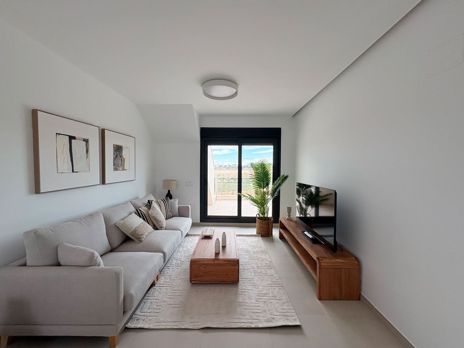2 bedroom Flat for rent in Pilar de la Horadada with pool garage - € 2,500 (Ref: 9861516)