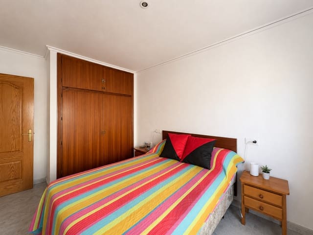 3 soverom Leilighet til salgs i Guardamar del Segura med garasje - € 244 000 (Ref: 9864007)