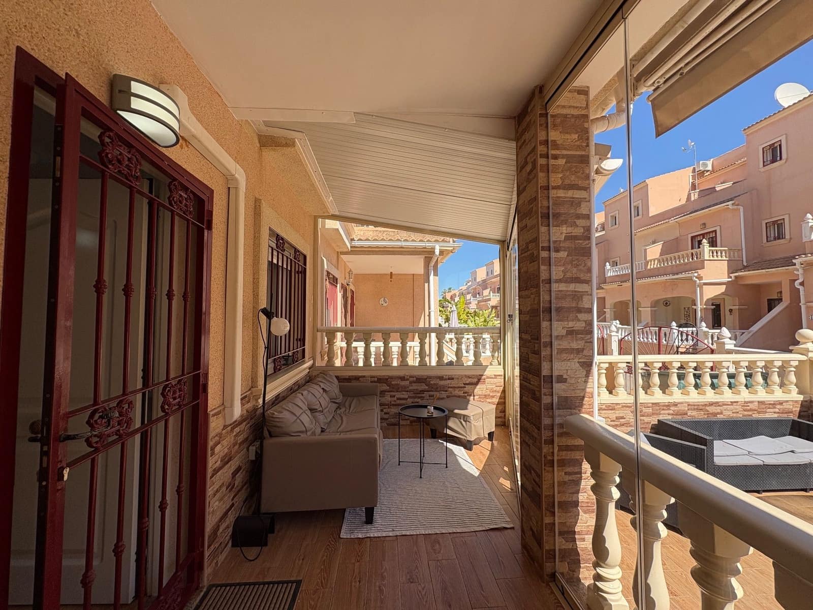 3 camera da letto Villetta Bifamiliare in vendita in Orihuela Costa con piscina - 285.000 € (Rif: 9868159)