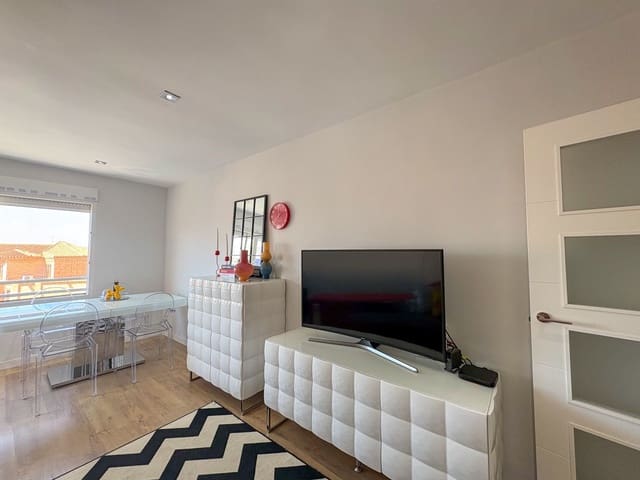 3 quarto Apartamento para venda em Pilar de la Horadada com garagem - 209 900 € (Ref: 9870572)