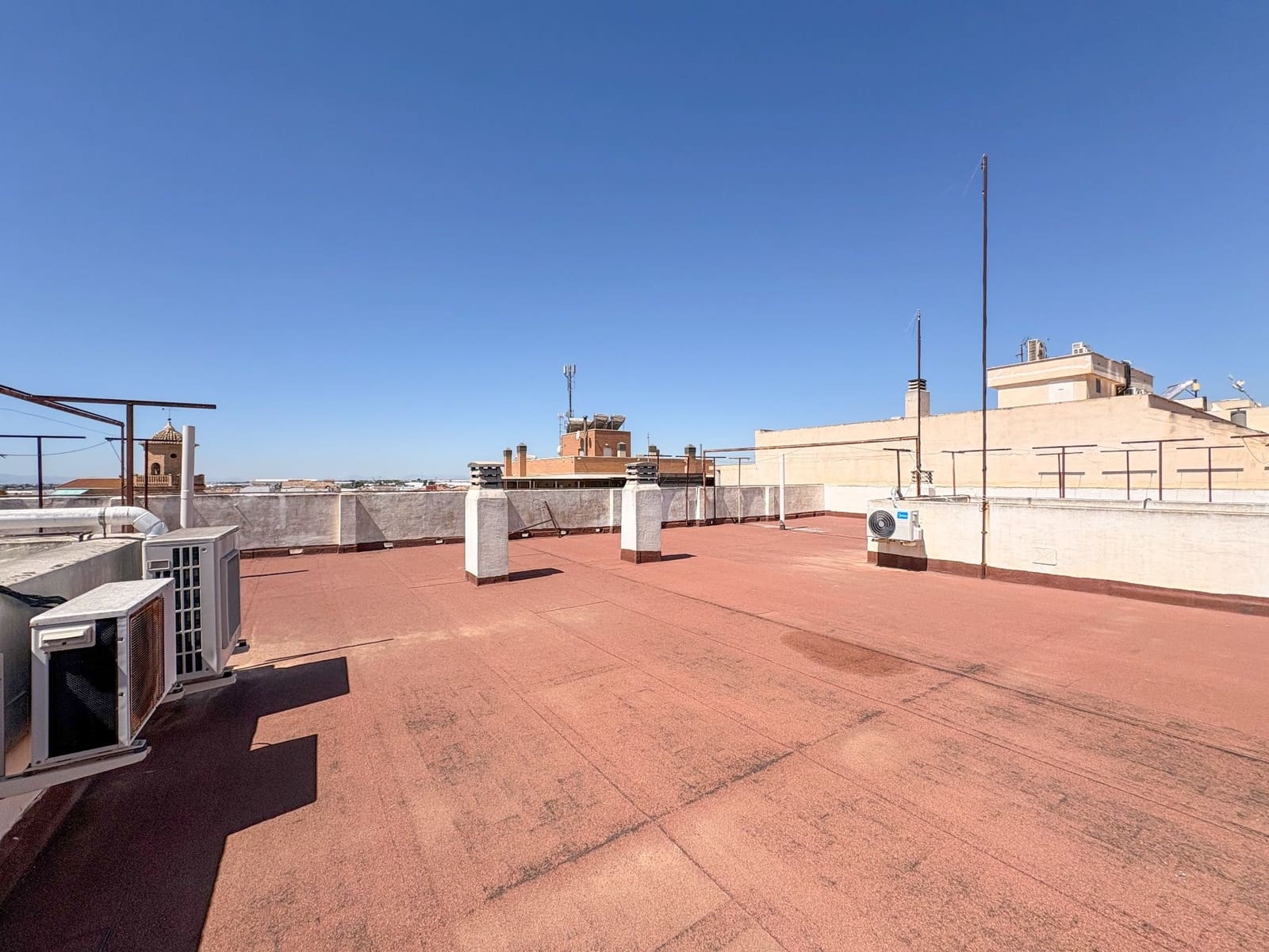3 bedroom Flat for sale in Pilar de la Horadada with garage - € 209,900 (Ref: 9870572)
