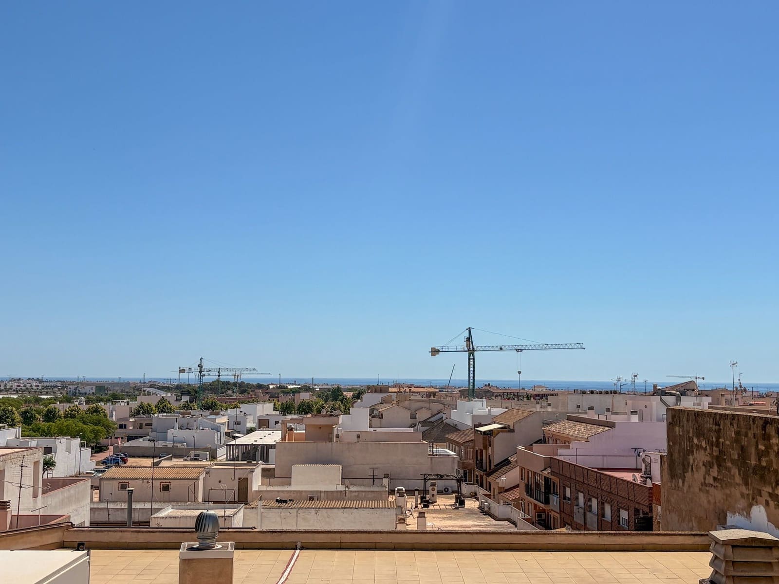 3 bedroom Flat for sale in Pilar de la Horadada with garage - € 209,900 (Ref: 9870572)