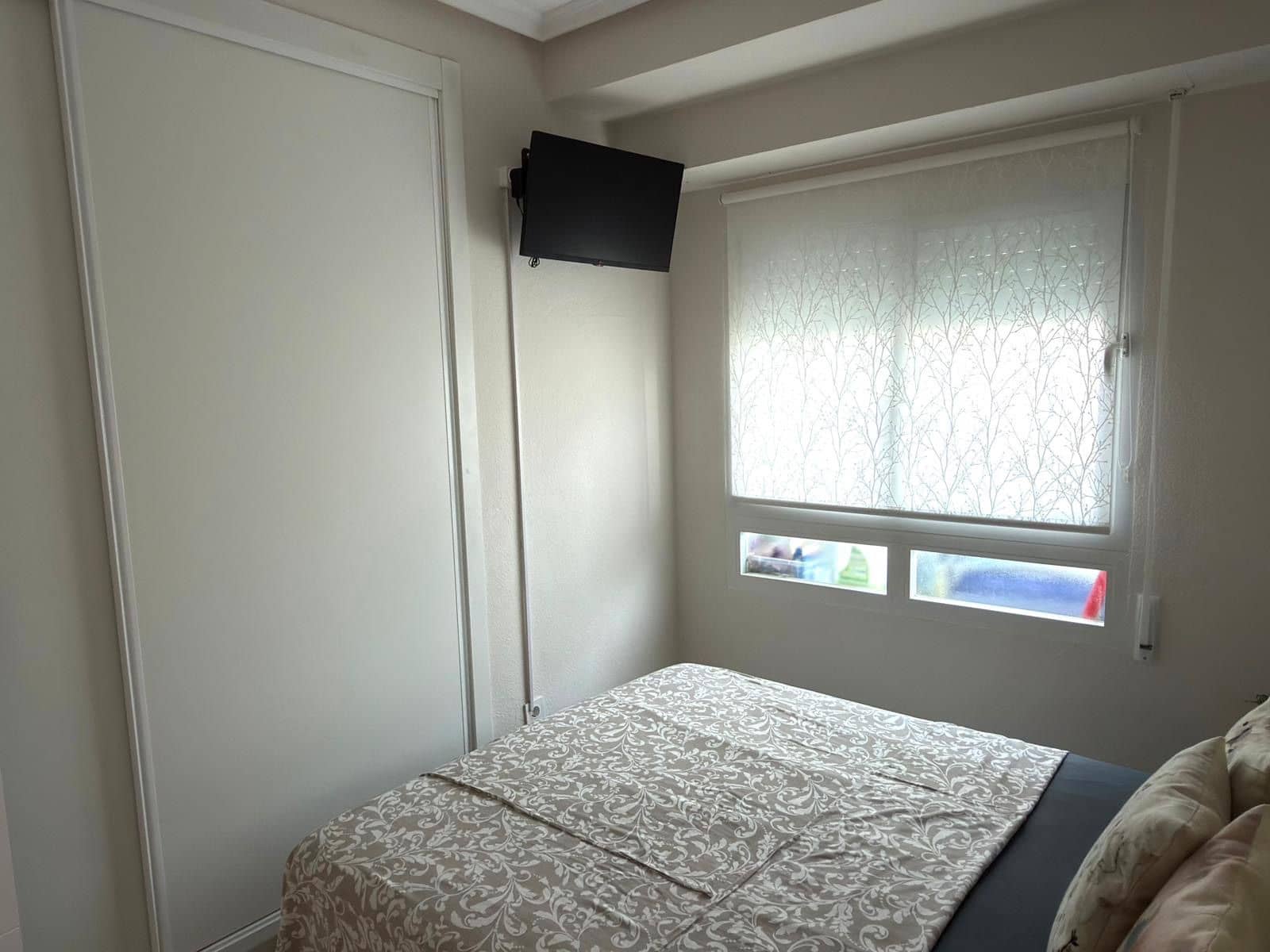Appartement de 2 chambres à louer à Torrevieja - 950 € (Ref: 9875644)