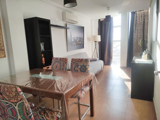 2 makuuhuone Asunto vuokrattavana paikassa Torrevieja - 850 € (Ref: 9875645)