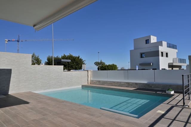 3 soveværelse Villa til salg i San Miguel de Salinas med swimmingpool garage - € 429.000 (Ref: 9877877)