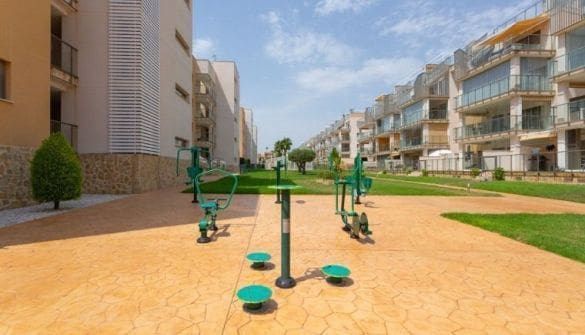 2 bedroom Apartment for sale in Orihuela Costa with pool garage - € 275,000 (Ref: 9877878)