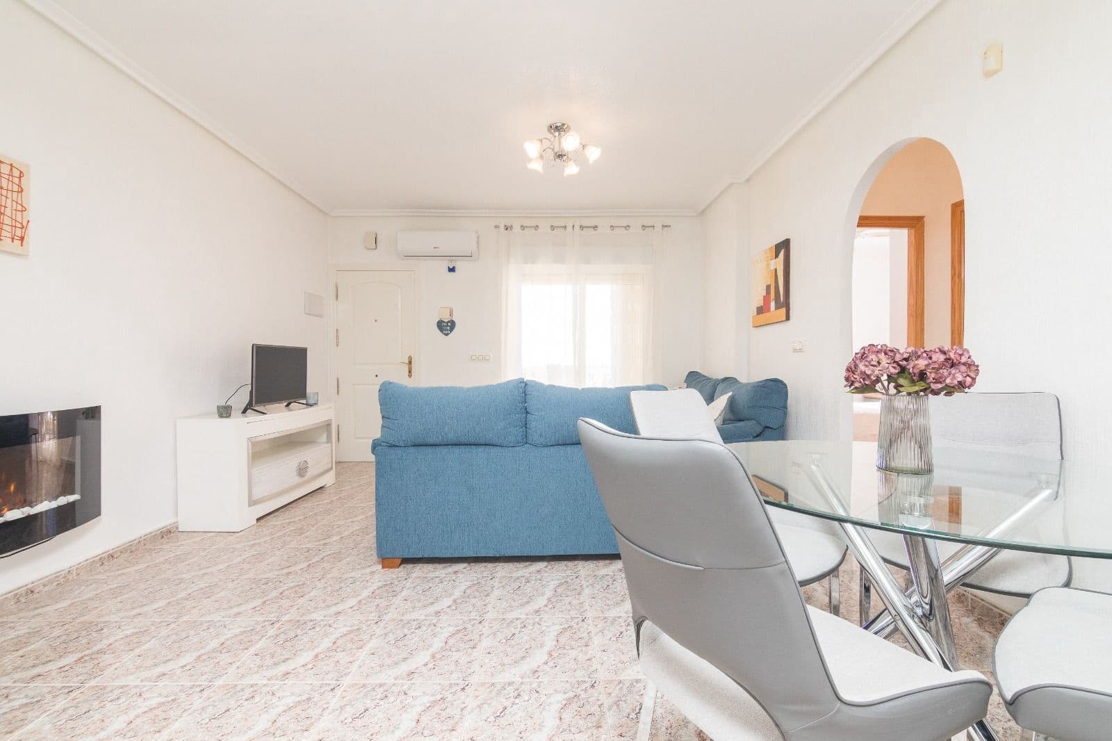 2 soverom Bungalow til leie i La Zenia med svømmebasseng garasje - € 900 (Ref: 9902776)