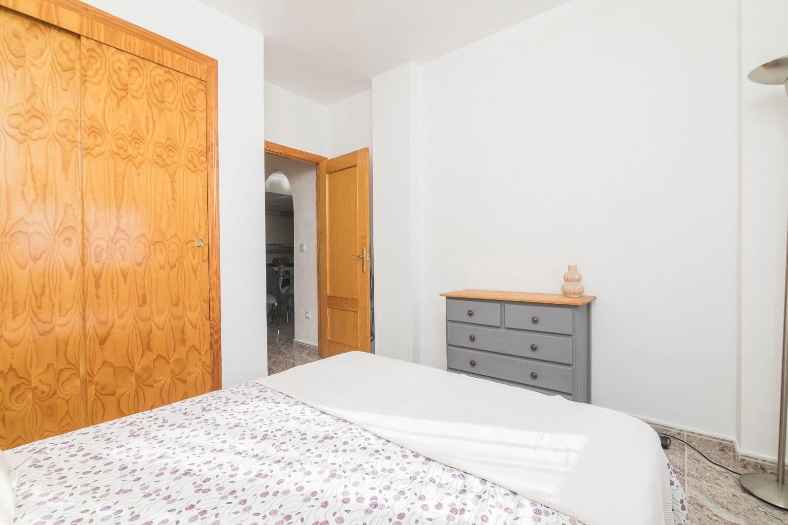 2 soverom Bungalow til leie i La Zenia med svømmebasseng garasje - € 900 (Ref: 9902776)