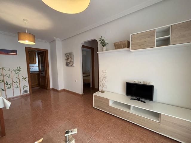 2 soverom Leilighet til leie i Torrevieja - € 800 (Ref: 9902777)