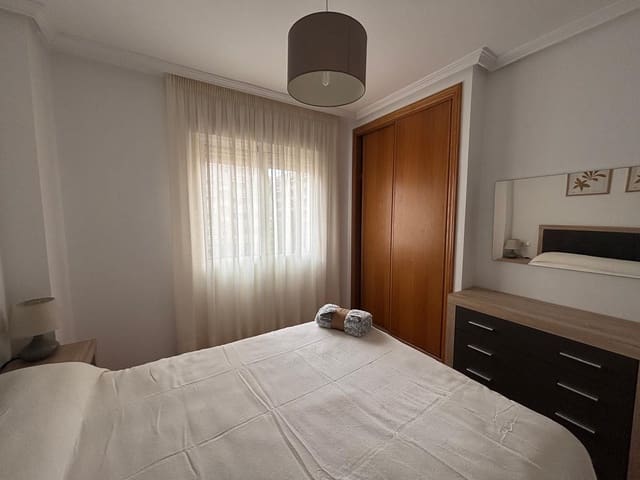 2 soverom Leilighet til leie i Torrevieja - € 800 (Ref: 9902777)