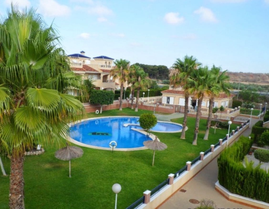 2 slaapkamer Bungalow te huur in Pilar de la Horadada met zwembad garage - € 800 (Ref: 9910005)