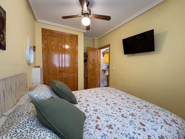 2 slaapkamer Bungalow te huur in Pilar de la Horadada met zwembad garage - € 800 (Ref: 9910005)