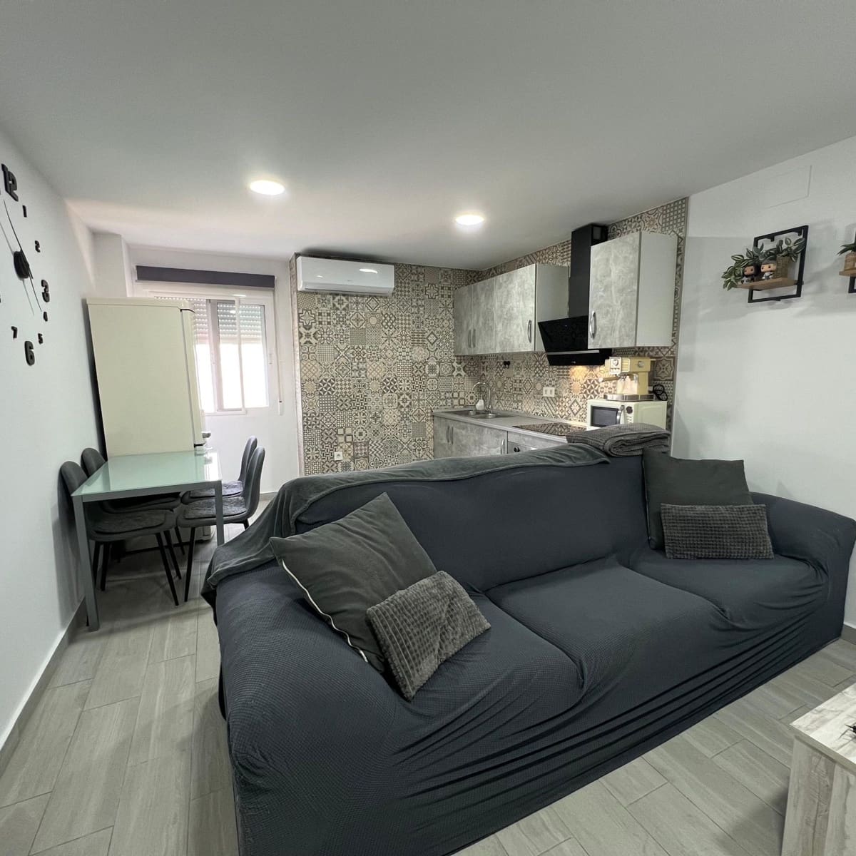 Piso de 2 habitaciones en San Pedro del Pinatar en alquiler - 800 € (Ref: 9912469)