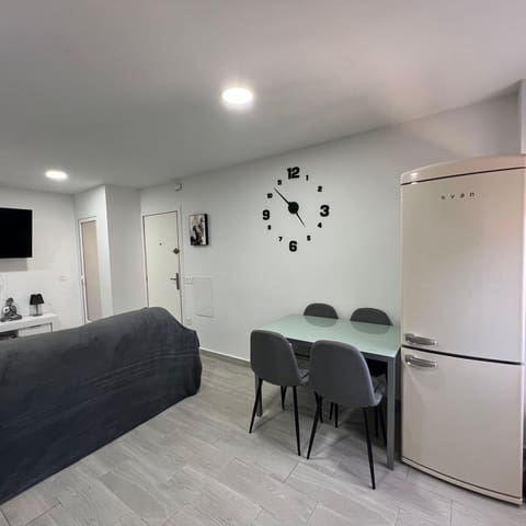 2 soveværelse Lejlighed til leje i San Pedro del Pinatar - € 800 (Ref: 9912469)