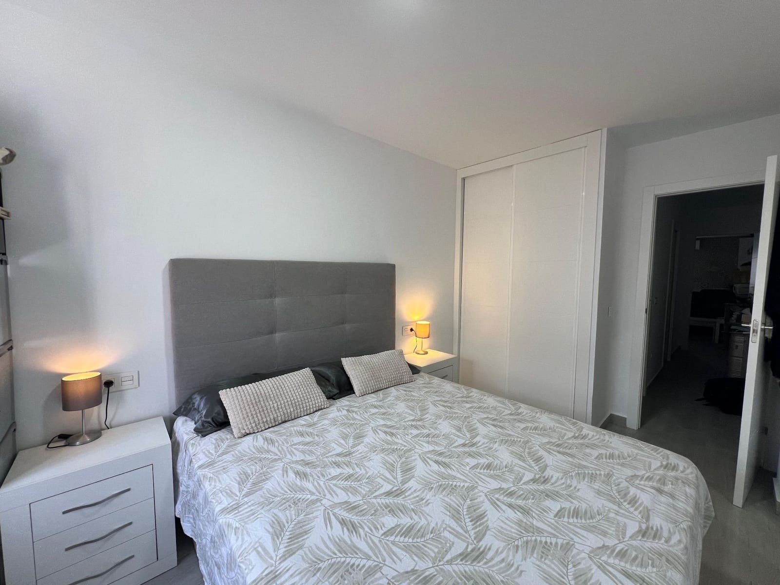 Piso de 2 habitaciones en San Pedro del Pinatar en alquiler - 800 € (Ref: 9912469)