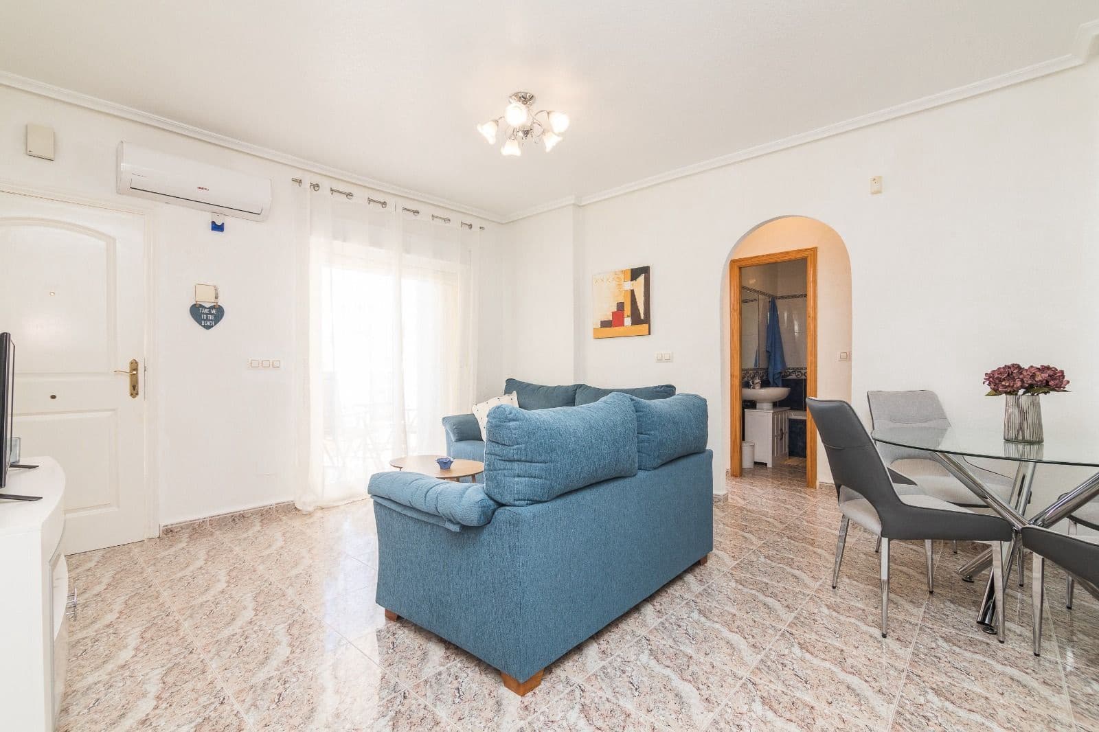 2 soveværelse Lejlighed til leje i La Zenia med swimmingpool garage - € 900 (Ref: 9928702)