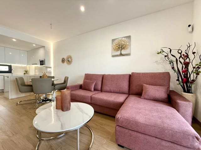 2 slaapkamer Flat te huur in Torrevieja met zwembad garage - € 1.700 (Ref: 9935477)