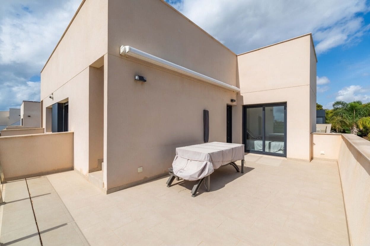 3 soverom Villa til salgs i Torre de la Horadada med svømmebasseng - € 598 000 (Ref: 9935478)