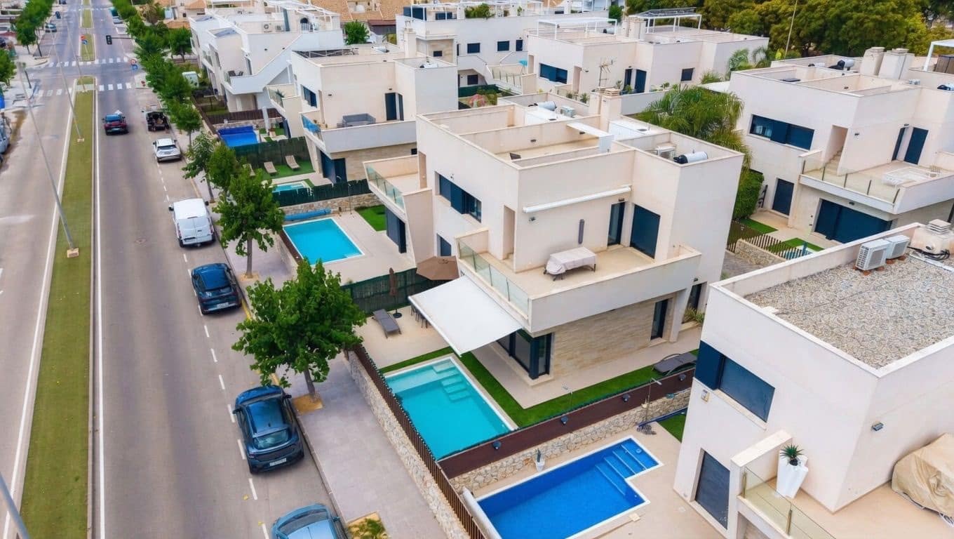 3 soverom Villa til salgs i Torre de la Horadada med svømmebasseng - € 598 000 (Ref: 9935478)