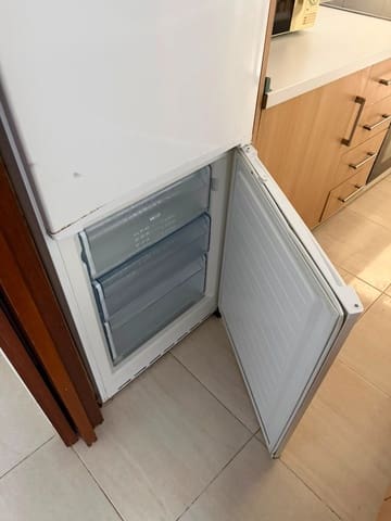 3 camera da letto Appartamento da affittare in Torrevieja - 950 € (Rif: 9945075)
