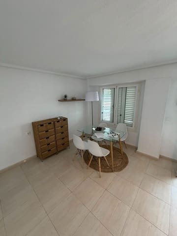 3 camera da letto Appartamento da affittare in Torrevieja - 950 € (Rif: 9945075)