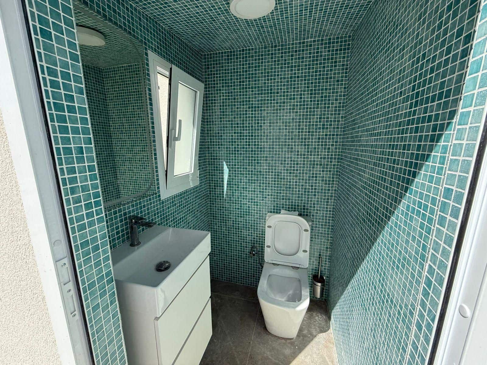 4 sypialnia Willa do wynajęcia w La Zenia z basenem garażem - 2 500 € (Ref: 9953678)