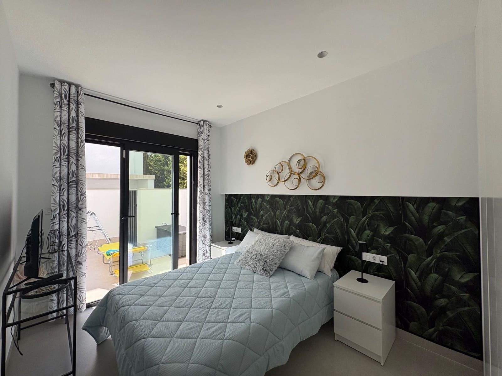 2 quarto Bungalow para arrendar em Pilar de la Horadada com piscina garagem - 1 500 € (Ref: 9953680)