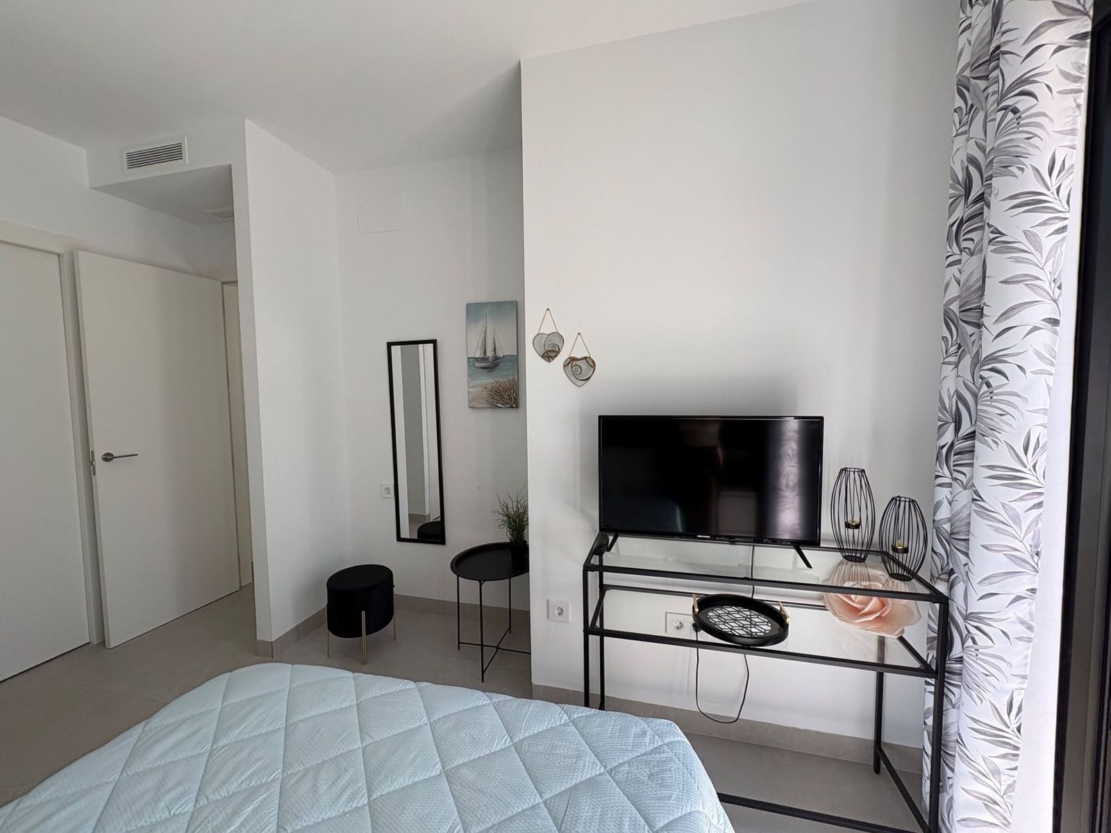2 quarto Bungalow para arrendar em Pilar de la Horadada com piscina garagem - 1 500 € (Ref: 9953680)