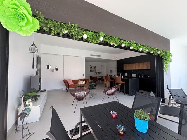 2 quarto Bungalow para arrendar em Pilar de la Horadada com piscina garagem - 1 500 € (Ref: 9953680)