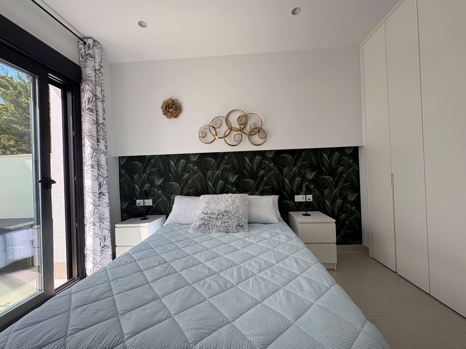 2 quarto Bungalow para arrendar em Pilar de la Horadada com piscina garagem - 1 500 € (Ref: 9953680)