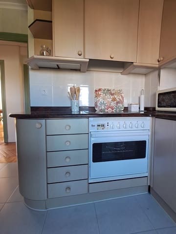 2 soverom Leilighet til leie i Santander - € 900 (Ref: 9972829)