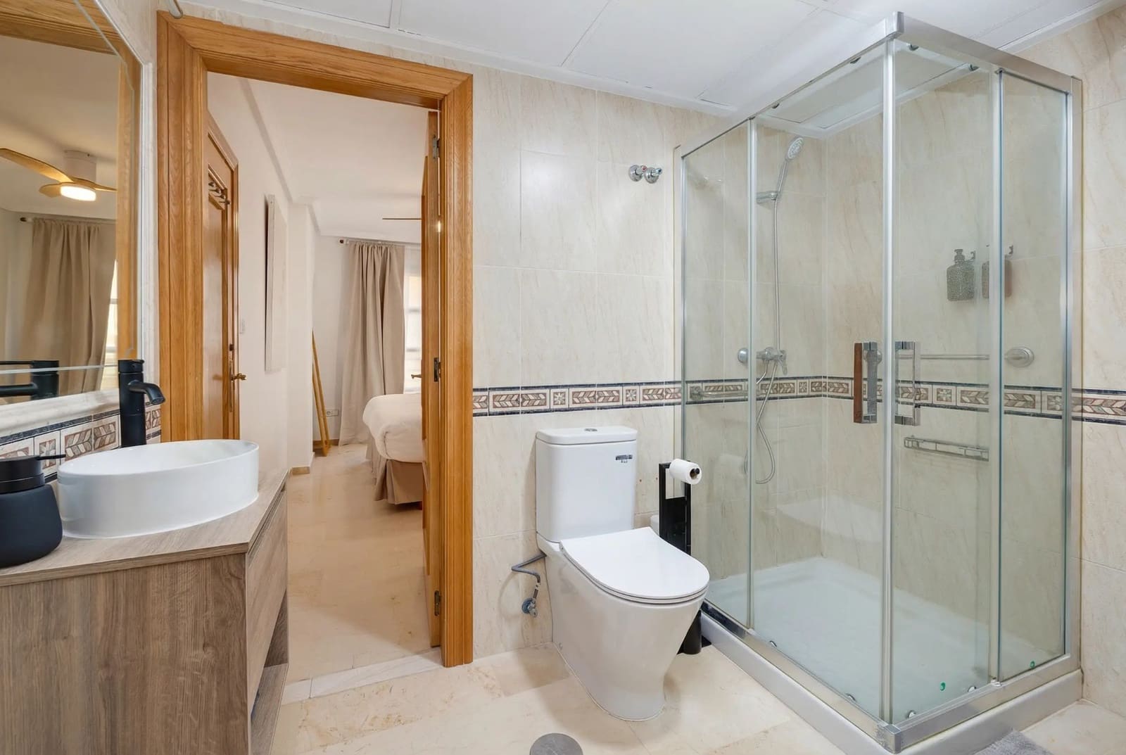 1 soveværelse Lejlighed til leje i Torrevieja - € 825 (Ref: 9972830)