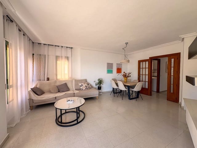 4 quarto Apartamento para arrendar em Torrevieja - 1 350 € (Ref: 9984325)