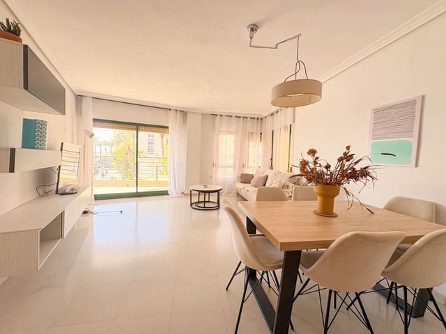 4 quarto Apartamento para arrendar em Torrevieja - 1 350 € (Ref: 9984325)
