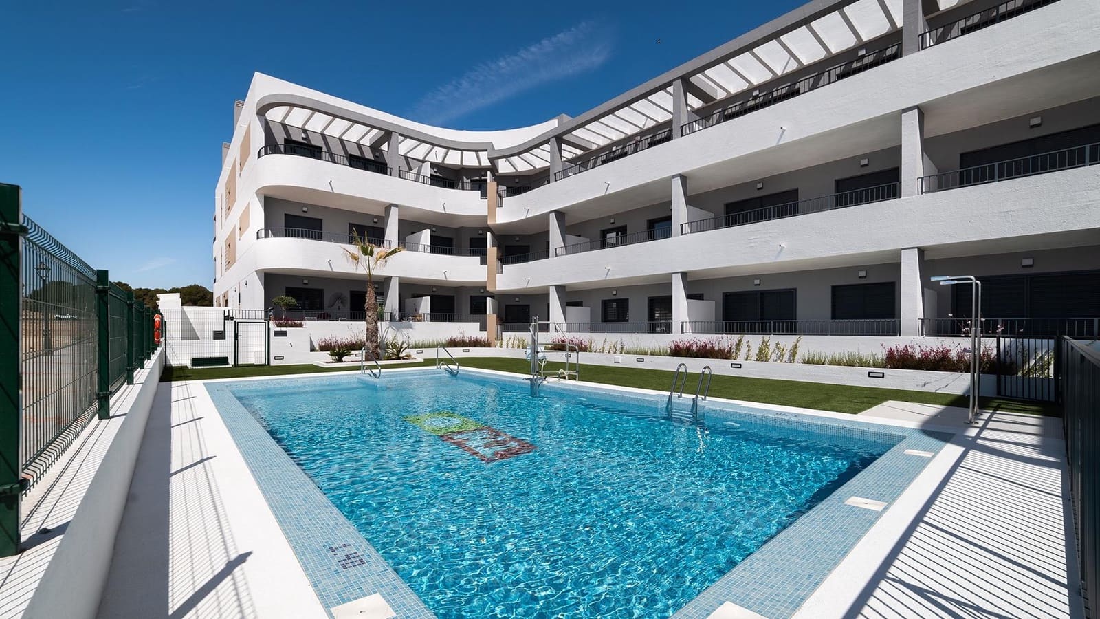 1 soveværelse Lejlighed til salg i Pilar de la Horadada med swimmingpool garage - € 182.000 (Ref: 9202829)