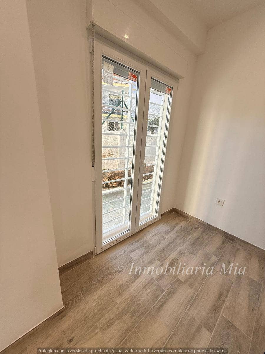 Apartment for sale in Torremolinos - € 140,000 (Ref: 10036020)