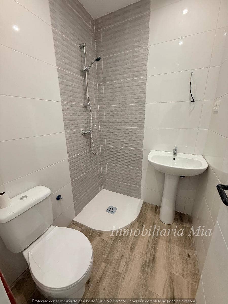 Apartment for sale in Torremolinos - € 140,000 (Ref: 10036020)