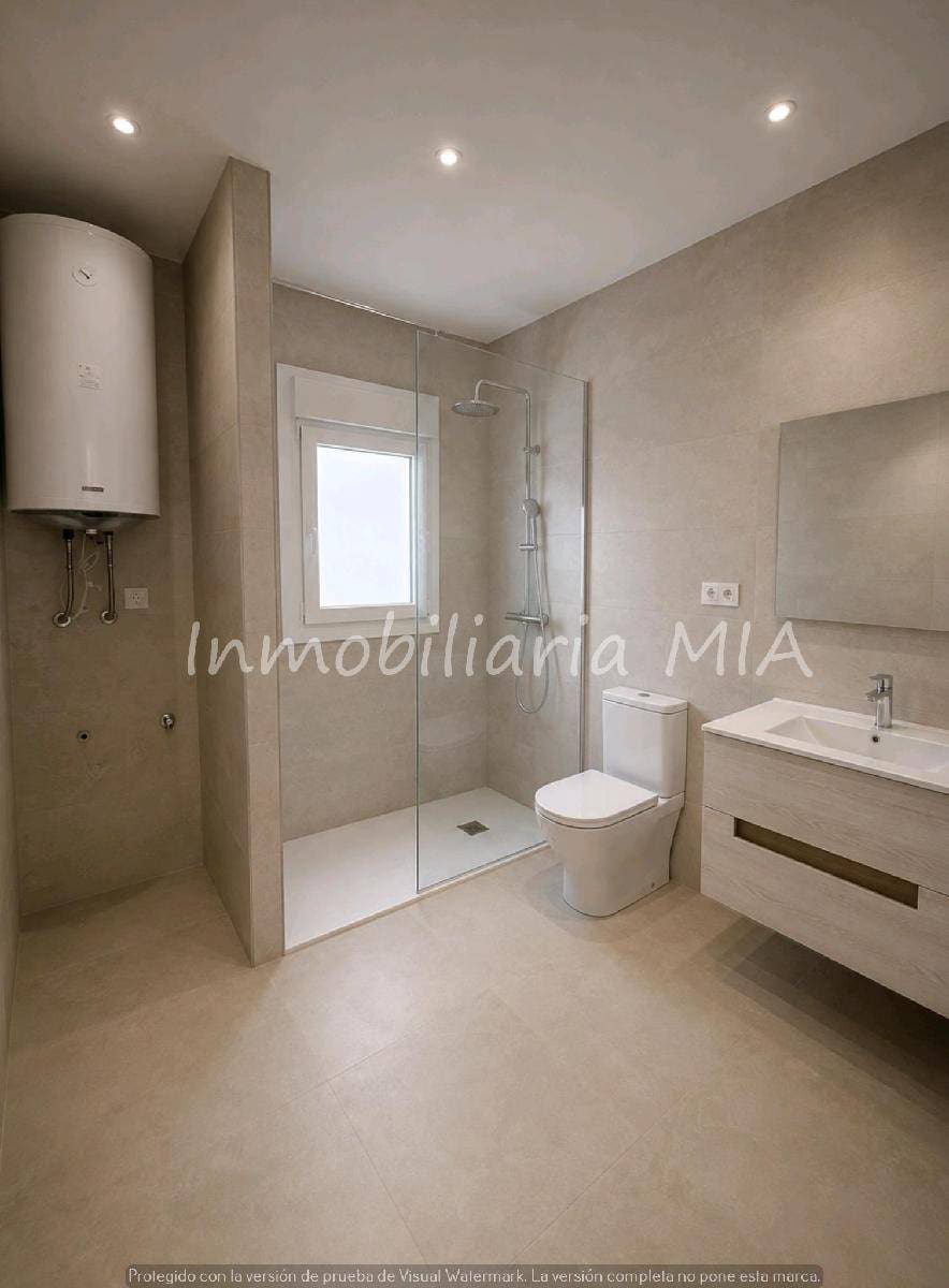 1 bedroom Apartment for sale in Torremolinos - € 250,000 (Ref: 10048663)