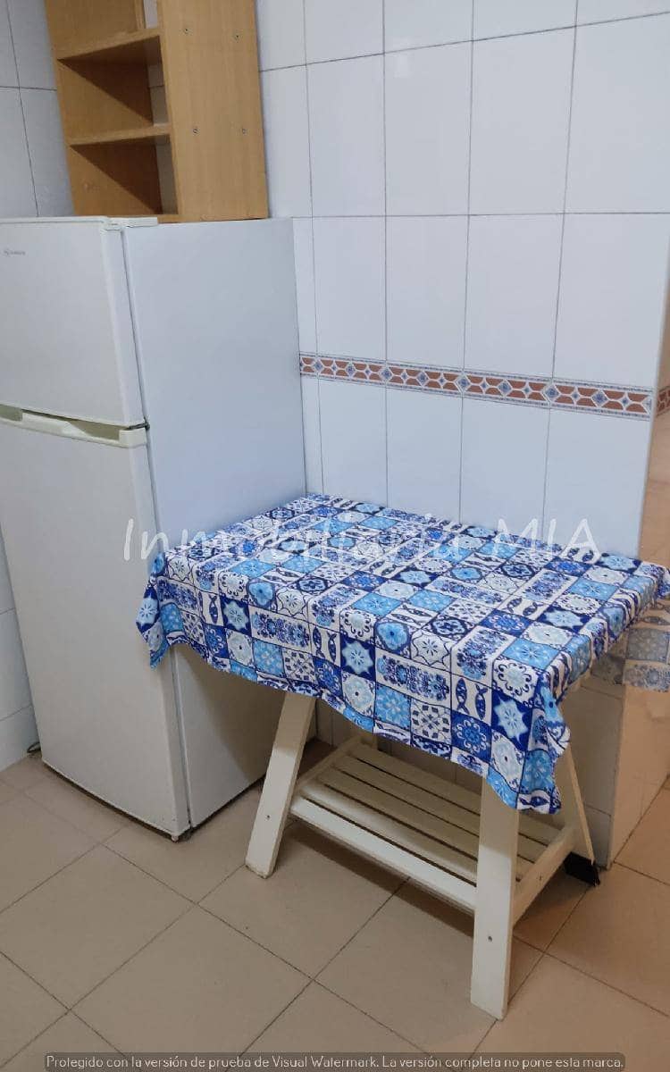 2 soverom Leilighet til leie i Torremolinos med garasje - € 1 300 (Ref: 10097475)