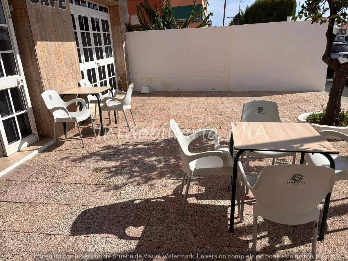 Commercial for sale in Torremolinos with pool - € 350,000 (Ref: 10144963)