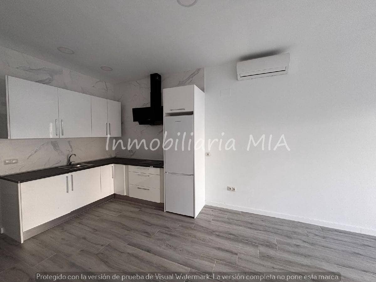 2 soveværelse Lejlighed til salg i Torremolinos med swimmingpool - € 300.000 (Ref: 10154008)