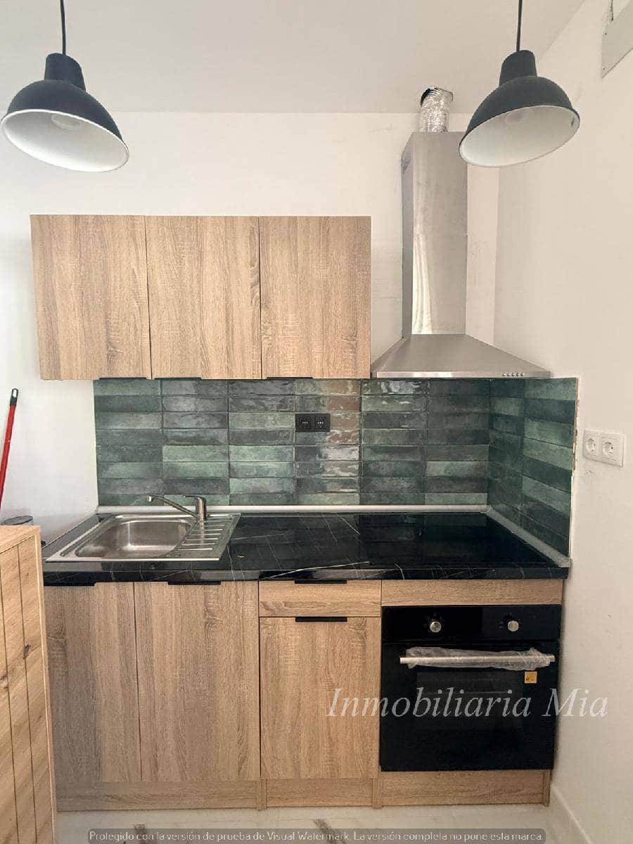 Leilighet til salgs i Torremolinos - € 170 000 (Ref: 10170477)
