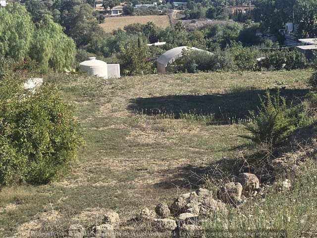 Finca/Landehus til salg i Alhaurín el Grande - € 105.000 (Ref: 10179235)