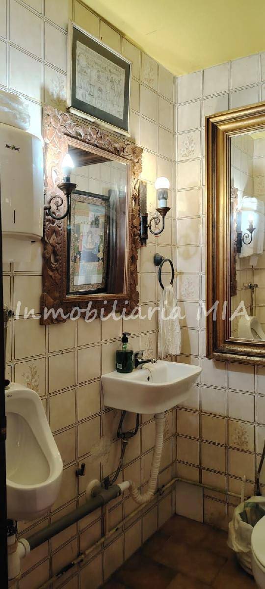 Kommersiell till salu i Torremolinos med pool - 295 000 € (Ref: 9956385)