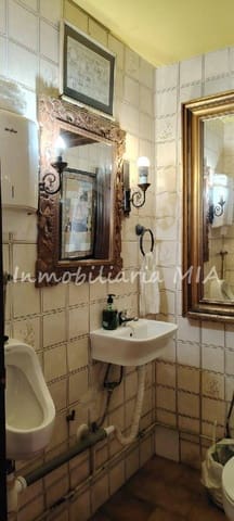 Kommersiell till salu i Torremolinos med pool - 295 000 € (Ref: 9956385)