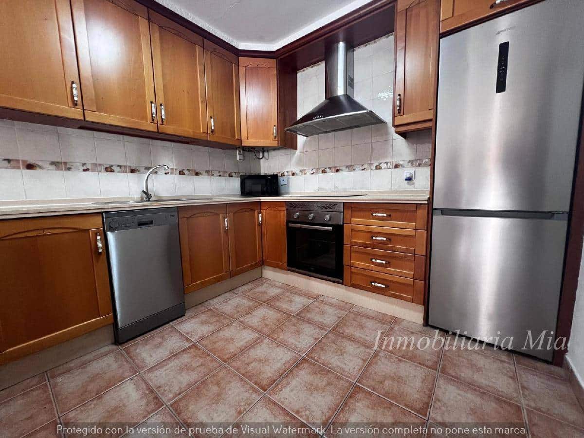 2 makuuhuone Rivitalo vuokrattavana paikassa Torremolinos mukana uima-altaan - 1 200 € (Ref: 9956388)