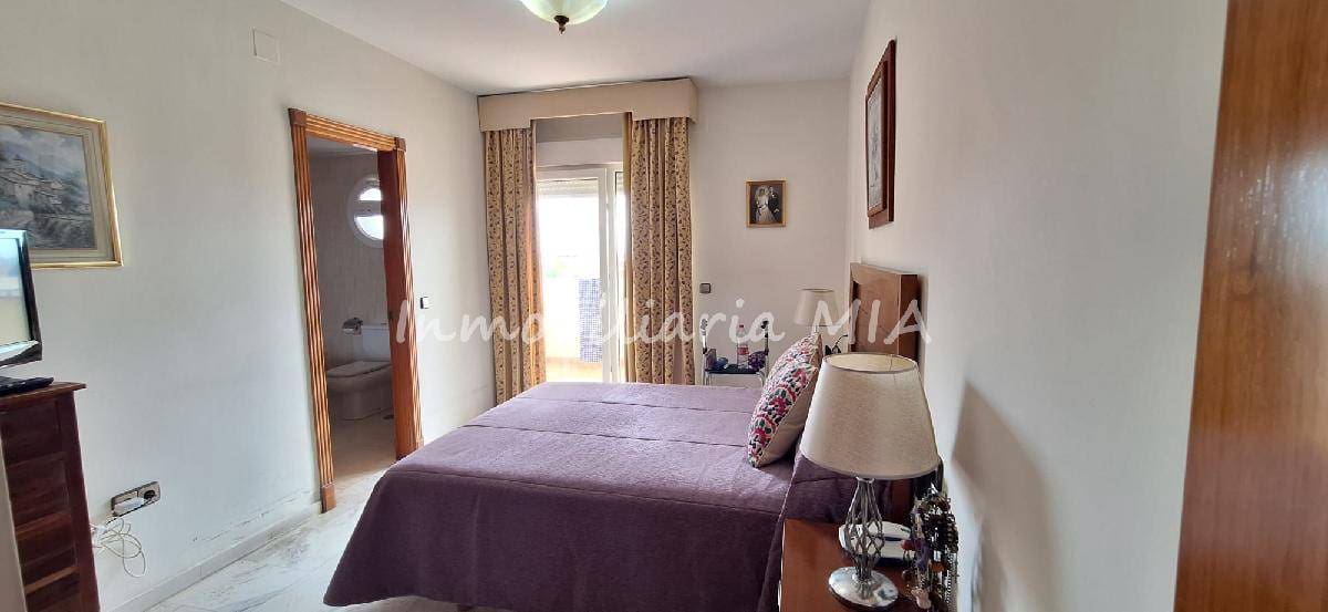 3 slaapkamer Flat te koop in Torremolinos met zwembad - € 590.000 (Ref: 9956397)