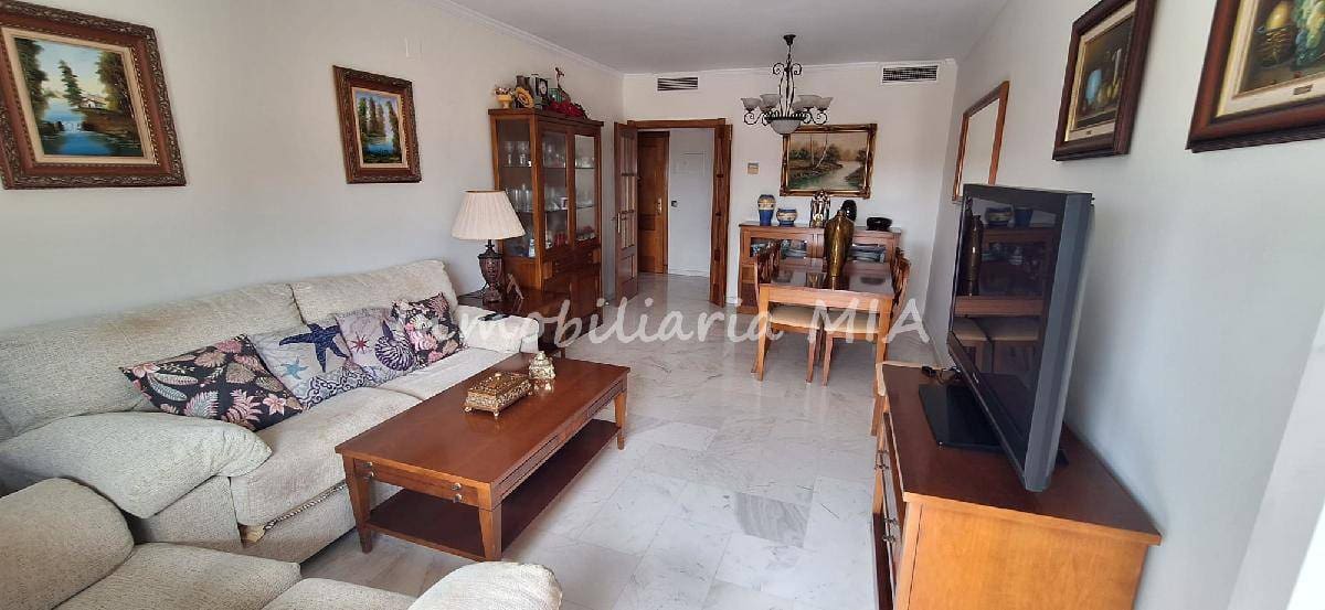 3 slaapkamer Flat te koop in Torremolinos met zwembad - € 590.000 (Ref: 9956397)