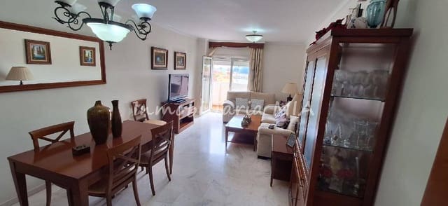 3 slaapkamer Flat te koop in Torremolinos met zwembad - € 590.000 (Ref: 9956397)